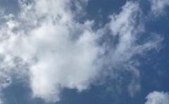 沈陽天空出現(xiàn)巨型光柱,沈陽渾河附近天梯是怎么回事?